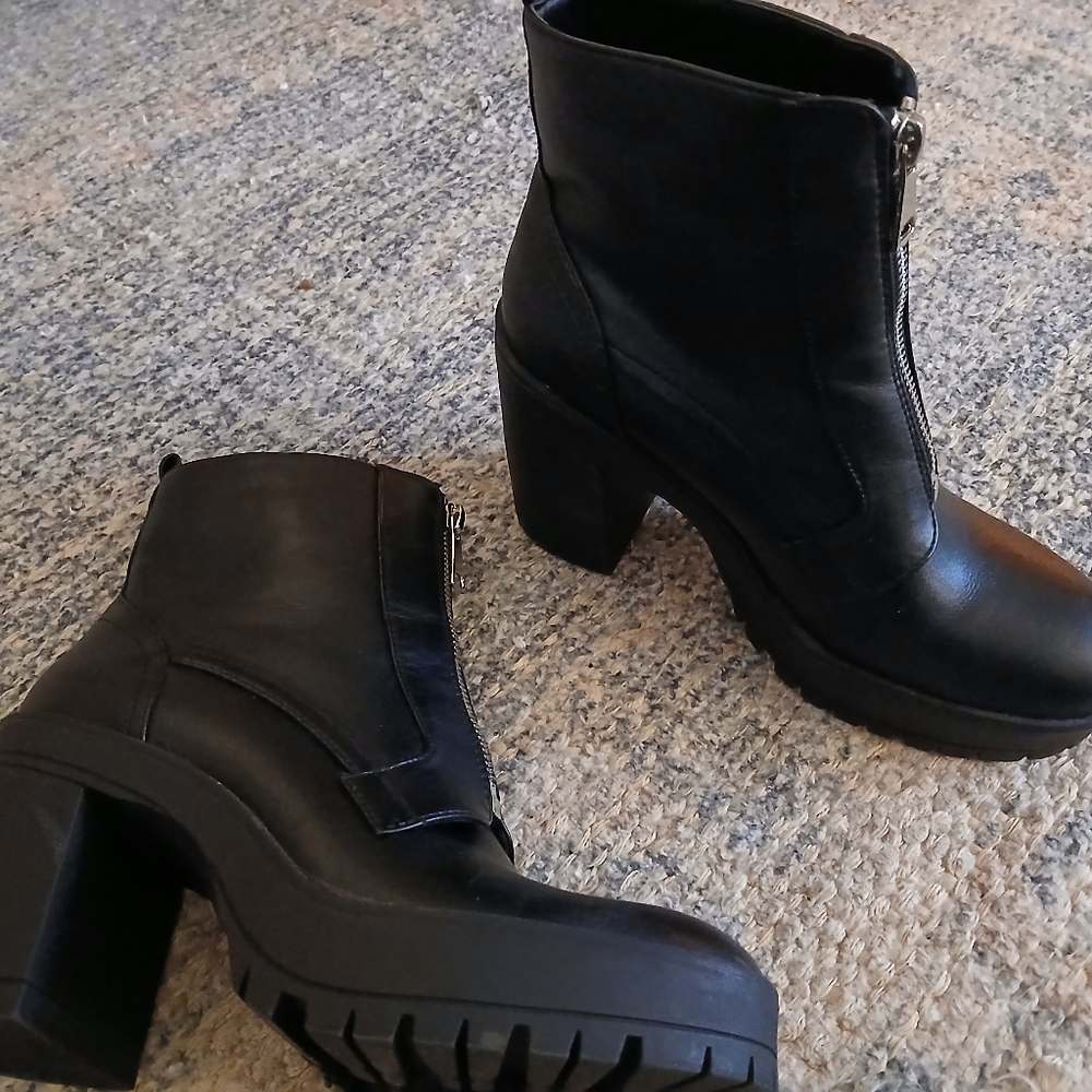 ASOS Missguided Black Platform Moto Punk Ankle Boots With Zip Front Size- 6/4 UK - Picture 2 of 7